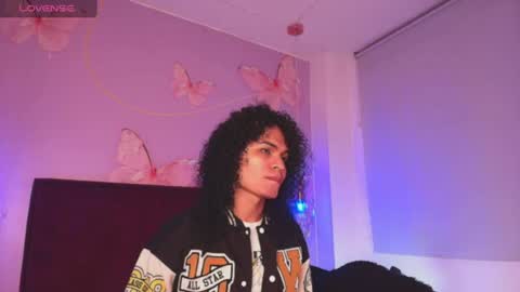 Snapshot of vnuss__ chatting on June 2026 12:15:01 PM VENUS online show from June 2026 12:15:01 PM