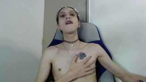 Snapshot of vodkadelulo_ chatting on June 2026 08:42:02 PM vodkadelulo online show from June 2026 08:42:02 PM