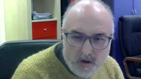 Snapshot of volpi72 chatting on December 2024 06:50:01 PM volpi72 online show from December 2024 06:50:01 PM