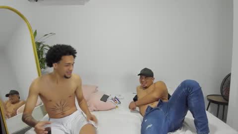 volt_boy57 online show from November 2025 05:40:01 AM