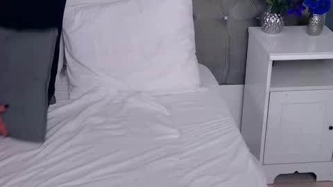 Florence online show from February 2025 07:20:01 AM