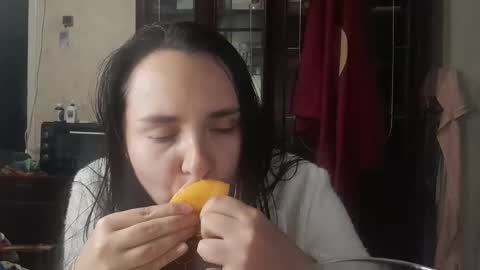 voulezvous_angel online show from November 2025 01:50:02 AM