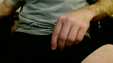 Snapshot of voyeur_qc chatting on March 2026 04:58:01 AM voyeur_qc online show from March 2026 04:58:01 AM