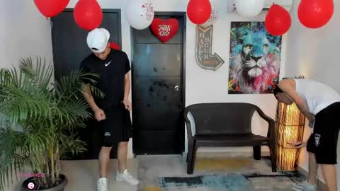 Snapshot of voyeurism_guys chatting on September 2025 10:55:02 PM voyeurism_guys online show from September 2025 10:55:02 PM