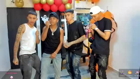 Snapshot of voyeurism_guys chatting on October 2025 11:10:02 PM voyeurism_guys online show from October 2025 11:10:02 PM