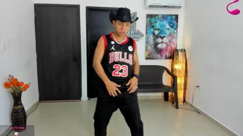 Snapshot of voyeurism_guys chatting on November 2025 11:02:01 PM voyeurism_guys online show from November 2025 11:02:01 PM