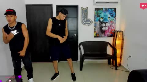 Snapshot of voyeurism_guys chatting on November 2025 10:54:02 PM voyeurism_guys online show from November 2025 10:54:02 PM