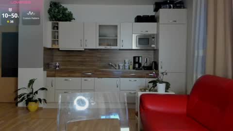 vvalkyriee online show from February 2025 04:36:02 PM