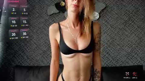 vvalkyriee online show from July 2026 12:56:02 PM