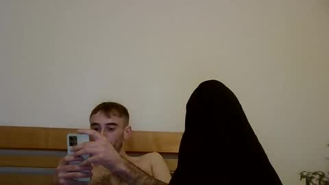 hung boy online show from February 2025 06:08:02 PM