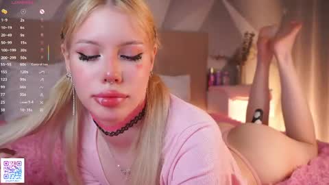  Lina online show from April 2026 08:00:02 PM