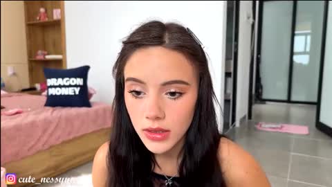 Mia online show from January 2026 03:34:02 AM