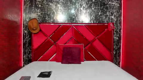 waleska   online show from November 2025 12:26:01 PM