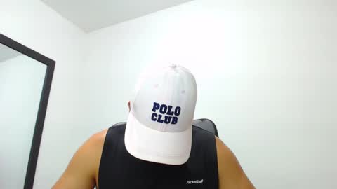 Snapshot of walter_brownn01 chatting on January 2025 09:37:01 PM WALTER BROWN online show from January 2025 09:37:01 PM