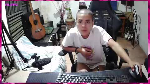 wanda_sra_m online show from April 2026 01:42:02 PM