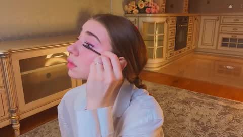 hello guys im Lilian online show from October 2025 03:06:02 AM