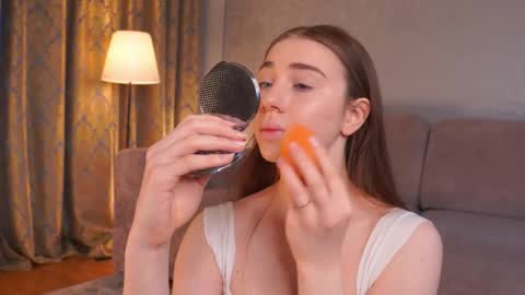 hello guys im Lilian online show from February 2026 03:15:01 AM