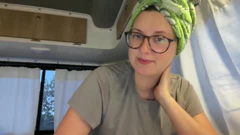 Snapshot of wanderlustjade chatting on February 2025 01:19:02 PM Jade  Adonis online show from February 2025 01:19:02 PM