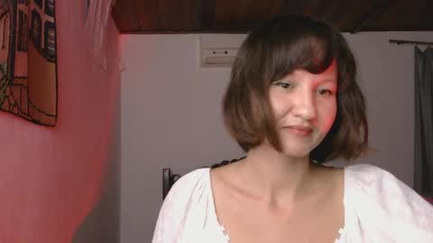 Snapshot of wanderwhitch chatting on February 2026 01:17:01 AM Miya online show from February 2026 01:17:01 AM