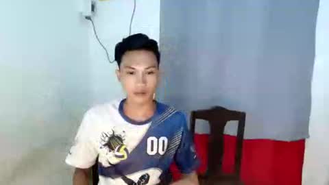 Snapshot of wantedtwink_69 chatting on October 2025 05:00:01 PM itsmeyour dewji on ig online show from October 2025 05:00:01 PM