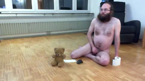 wantsahug online show from November 2025 10:57:02 PM