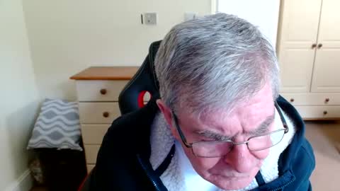 wanttobefree90 online show from June 2026 05:06:01 PM