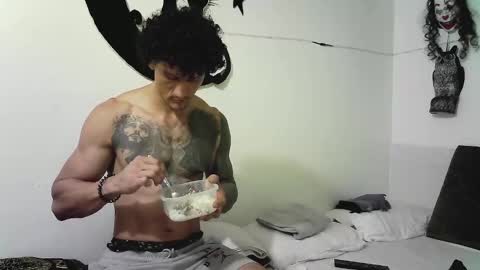 Snapshot of wason0413 chatting on January 2025 09:52:01 PM Wasson online show from January 2025 09:52:01 PM