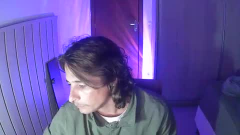 wave_boyy online show from May 2026 10:37:02 PM