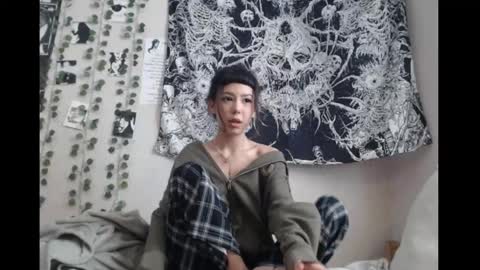 Mina online show from March 2026 12:52:01 PM