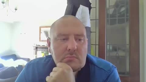 JustMeCoverYou online show from October 2025 12:49:02 PM