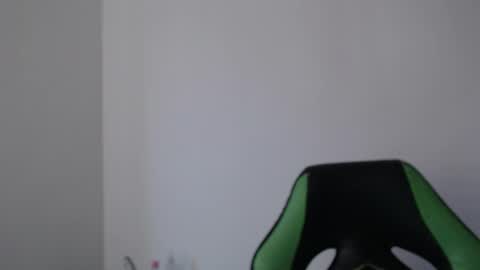 Trixie 3 online show from April 2026 02:17:02 PM