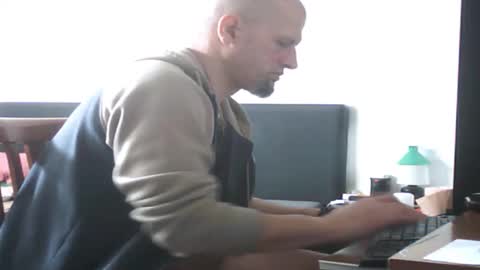 Daddy online show from May 2026 05:57:02 AM