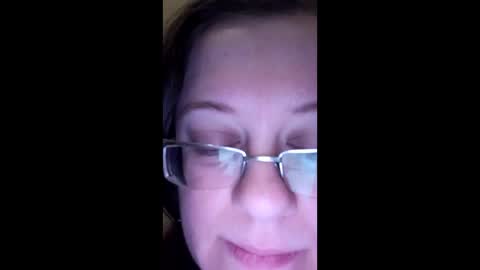 Snapshot of webgirl2 chatting on December 2024 01:26:02 AM Marina online show from December 2024 01:26:02 AM