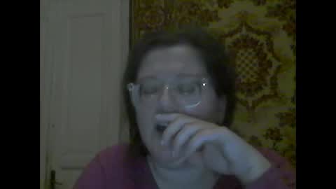Snapshot of webgirl2 chatting on October 2025 09:15:01 PM Marina online show from October 2025 09:15:01 PM