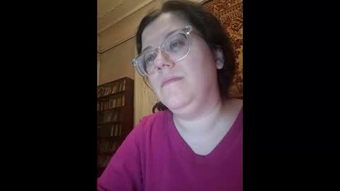 Marina online show from November 2025 11:36:02 PM