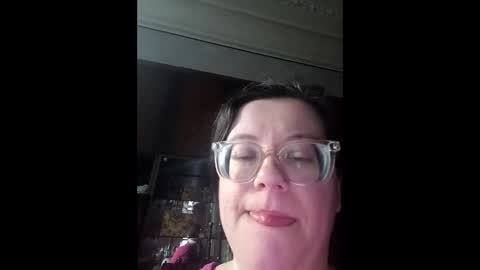 Marina online show from December 2025 01:16:02 PM