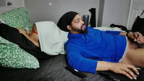 WeDaShit Come Vibe with me . online show from December 2024 02:53:02 AM