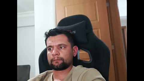 Snapshot of weezing442 chatting on February 2026 07:50:02 PM alp online show from February 2026 07:50:02 PM