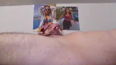 Snapshot of weisteselbst chatting on February 2025 01:04:02 AM weisteselbst online show from February 2025 01:04:02 AM