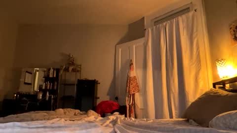 weliketofukbi online show from March 2026 12:54:02 PM