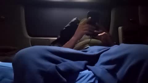 wellhung19781 online show from April 2026 02:25:02 PM