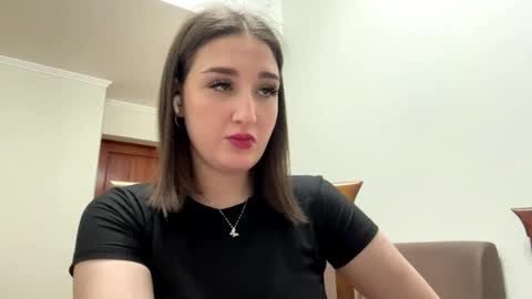 Snapshot of wendolynmusil chatting on April 2026 04:29:01 PM Anna online show from April 2026 04:29:01 PM