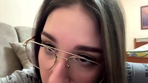 Snapshot of wendolynmusil chatting on April 2026 04:23:01 PM Anna online show from April 2026 04:23:01 PM