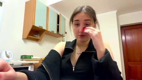 Snapshot of wendolynmusil chatting on April 2026 04:12:01 PM Anna online show from April 2026 04:12:01 PM