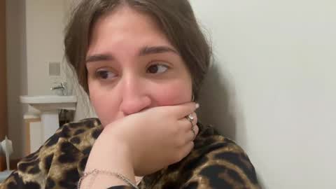 Snapshot of wendolynmusil chatting on May 2026 05:18:02 PM Anna online show from May 2026 05:18:02 PM