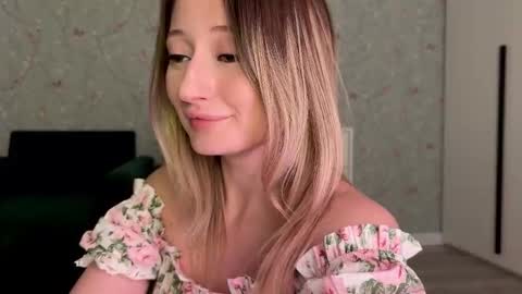 Daisy    online show from November 2025 05:46:01 PM