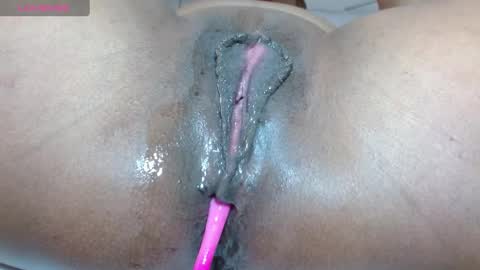 Snapshot of wendy_rivera chatting on January 2025 09:53:02 AM Wendy online show from January 2025 09:53:02 AM