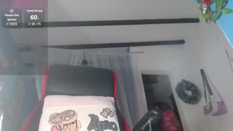 Snapshot of wendy_rivera chatting on October 2025 11:40:01 AM Wendy online show from October 2025 11:40:01 AM