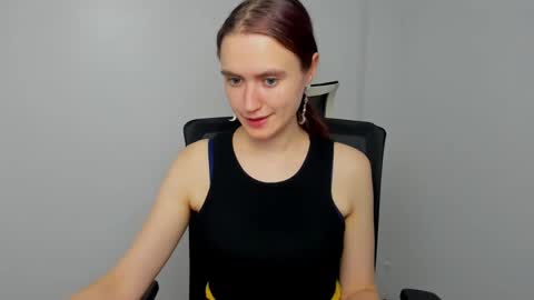 Snapshot of wendy_say_ chatting on December 2024 10:45:01 PM Wendy online show from December 2024 10:45:01 PM