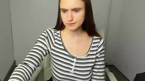 Snapshot of wendy_say_ chatting on November 2025 12:38:01 PM Wendy online show from November 2025 12:38:01 PM